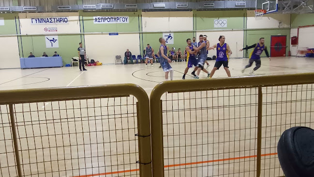 Opinii despre Δημοτικό Στάδιο Ασπροπύργου în Ασπρόπυργος - Αθλητικό συγκρότημα