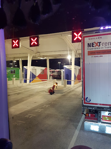 Calais truck entry new terminal - Thumbnail