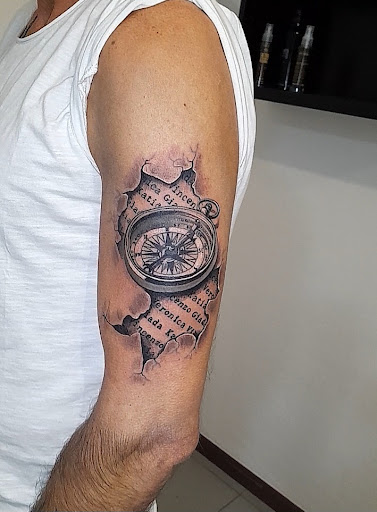 King Tattoo - Visual