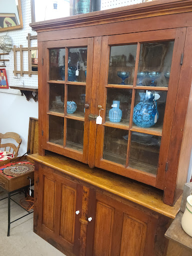 Southtowns Rte 219 Antiques - Thumbnail