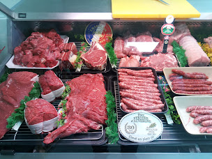 Photo n°10 de Boucherie du Canal à Cercy-la-Tour (Épicerie)