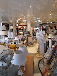 Photo n°3 de Mhm ex interior's à Manosque (Magasin de vêtements pour femmes)