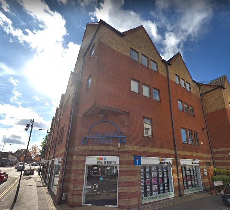 Allen and Harris Estate Agents Swindon T C photo 2