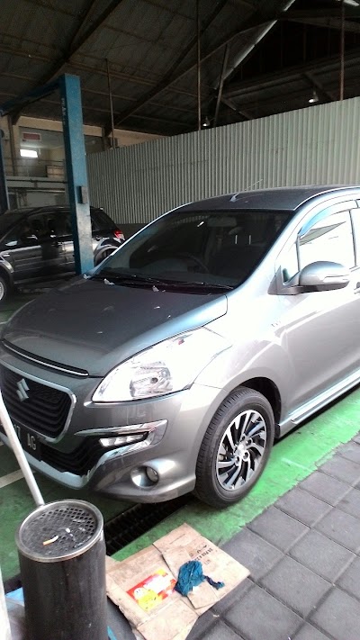 Photos of Suzuki Sejahtera Indobali Trada Benoa