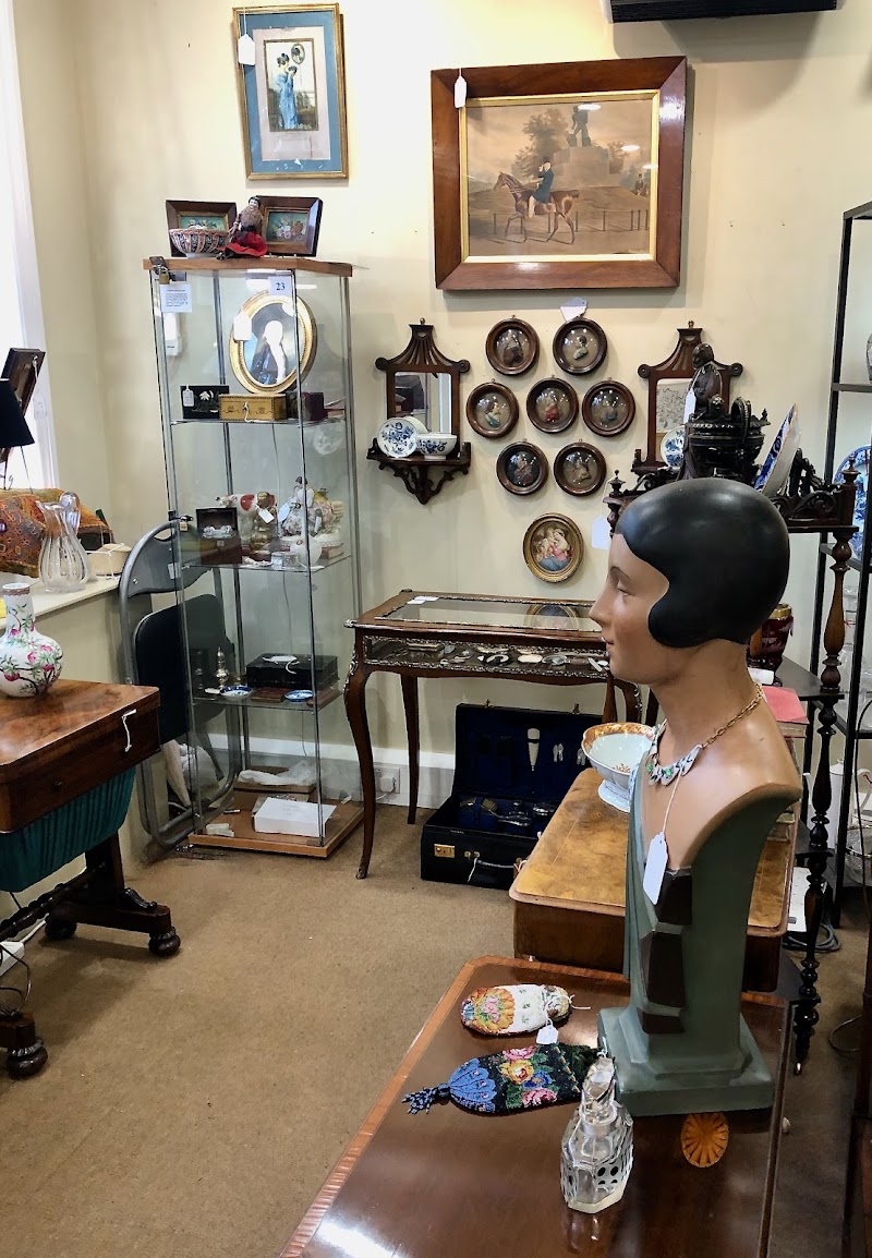 Gill Coe Antiques photo 2