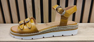 Photo n°35 de Chaussures A 2 Pas à La Chartre-sur-le-Loir (Magasin de chaussures)