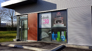 Photo n°2 de Cubeek3D - Seica Group à Élancourt (Magasin d'informatique)