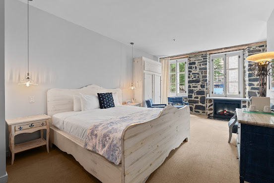 Auberge Place d'Armes by null