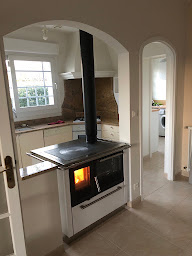 Photo n°10 de Chaleur Nordique SARL. Poele a bois...cheminees... à Arbanats (Magasin de bois de chauffage)