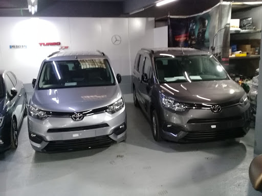 Pack Black Automobiles