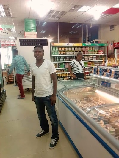 Photos of Zwedru airfield Community
