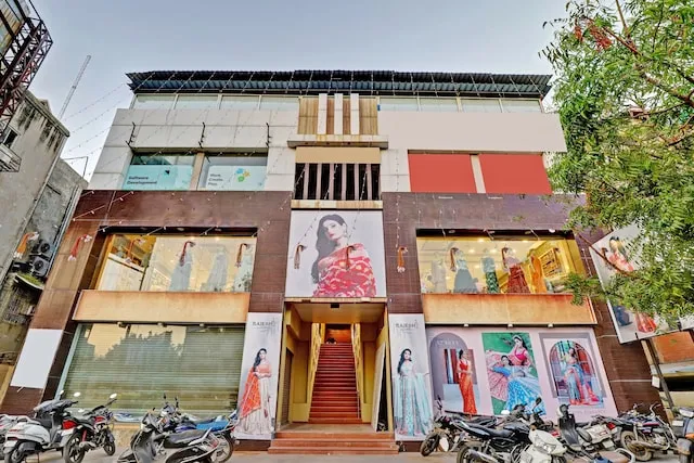 OYO Hotel Silver Inn