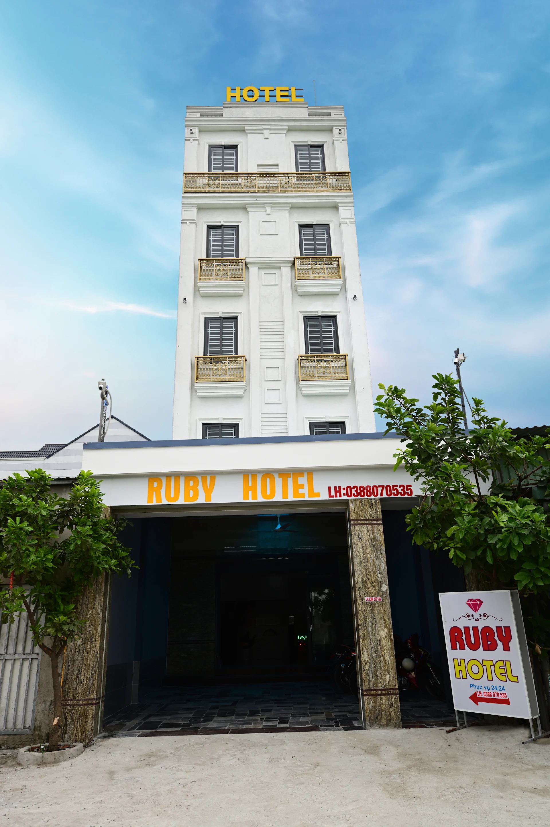 Ruby Hotel