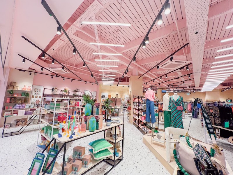 Oliver Bonas photo 2