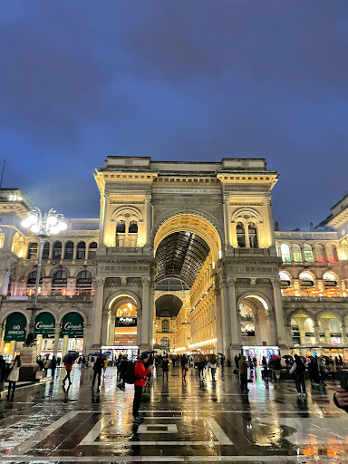 Duomo Cafe' Gallery - Italy