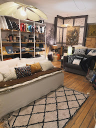 Photo n°21 de Magasin déco La Sélection Maison - A Dagon, artisan tapissier à Riom (Tapissier décorateur)