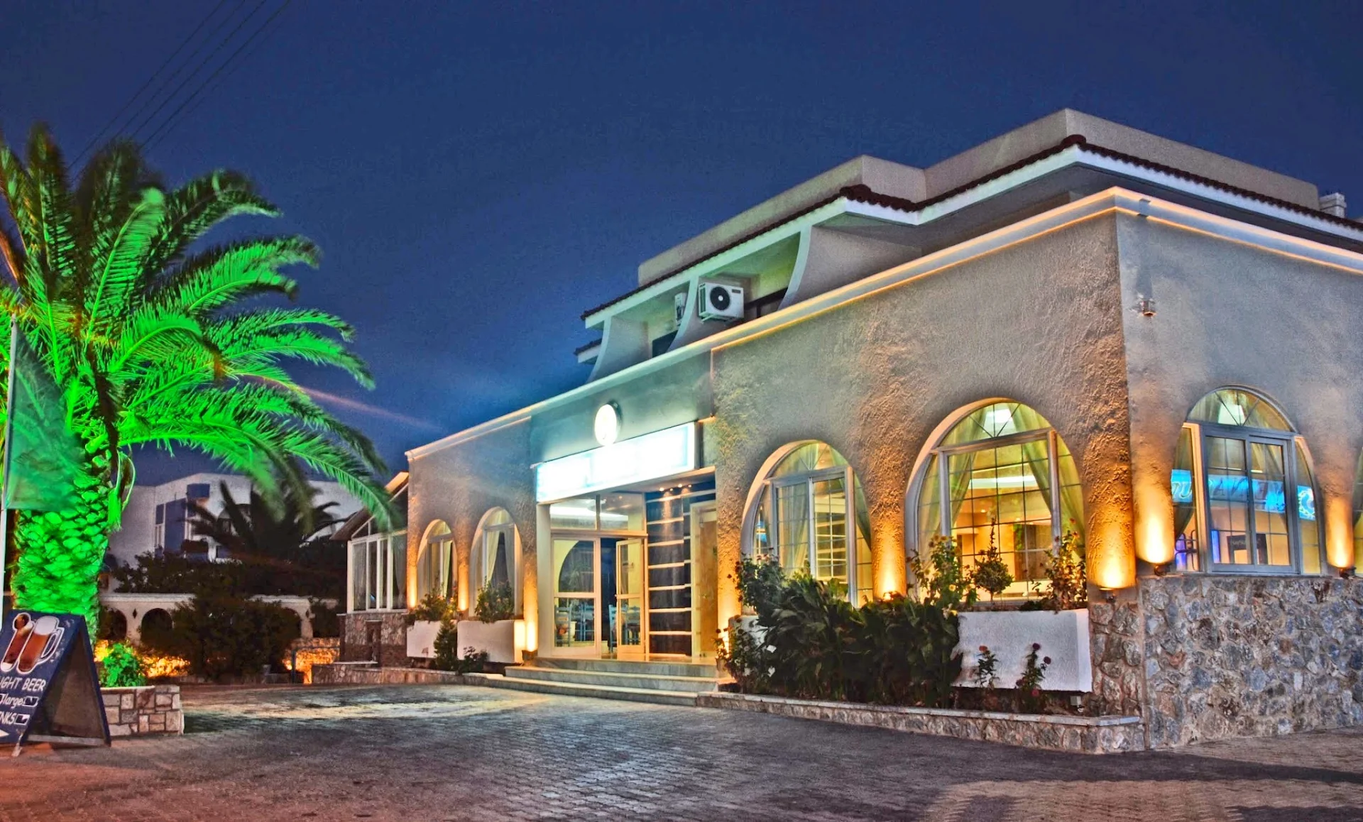 Sacallis Inn