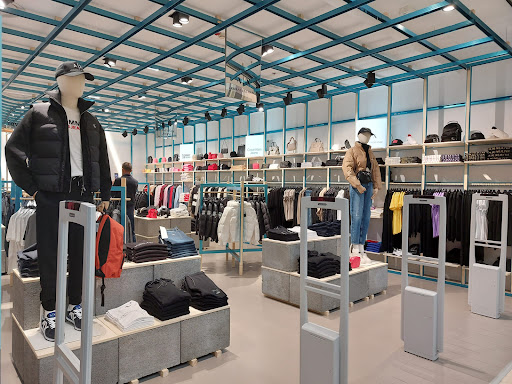 ON - OFF Milano