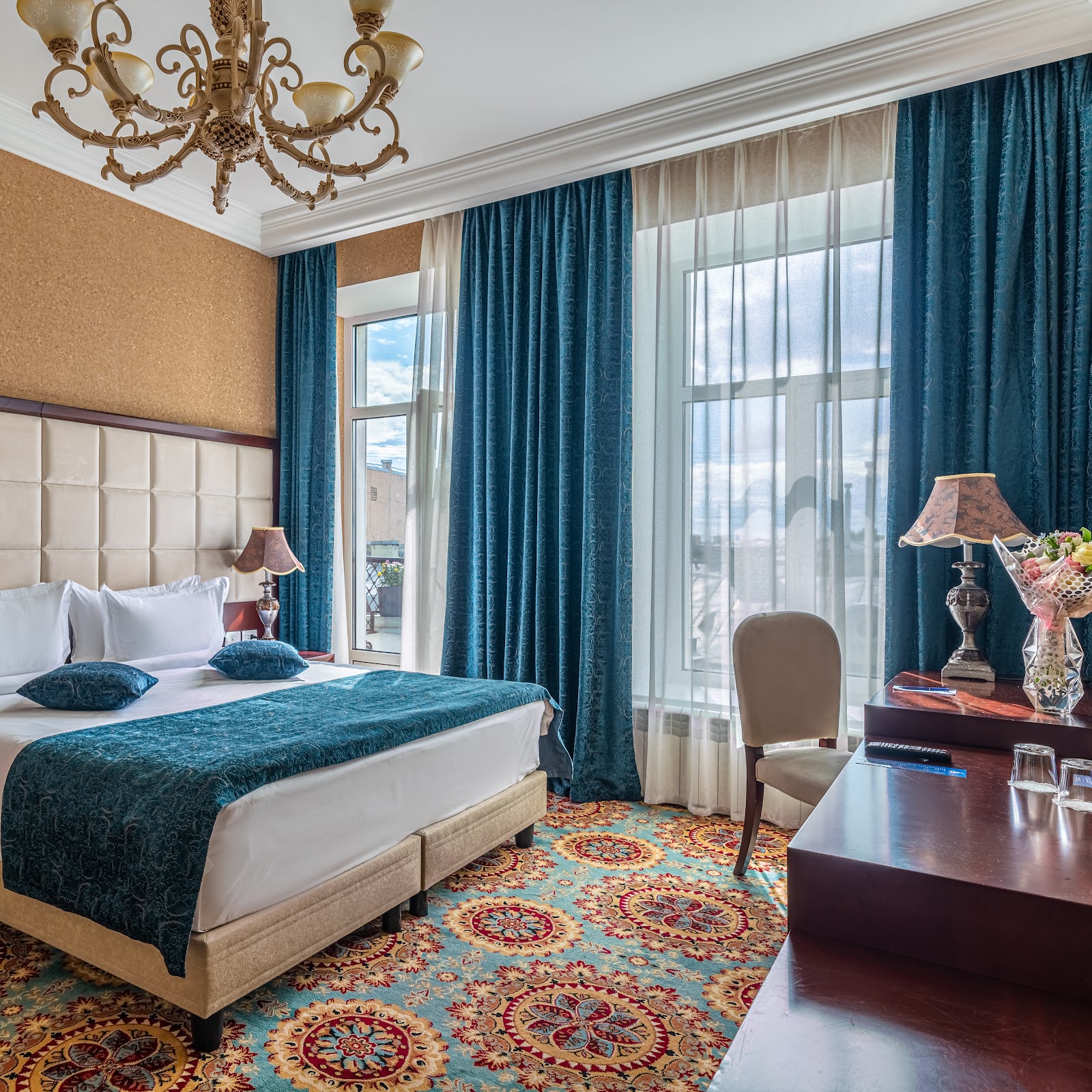 Сертификат в "Nevskiy Eclectic Hotel by AKYAN"