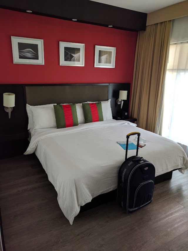 Spanish Court Hotel