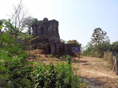 Photos of Natshinnaung Memorial Temple