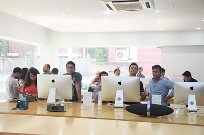 Photos of Executive Machines Limited. Apple Premium Reseller Store