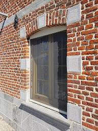 Photo n°24 de Les Menuiseries sur Mesure à Fourmies (Fournisseur de portes)