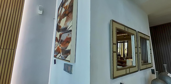 Opiniones de Adriana Hoyos Plaza Lagos en Samborondón - Tienda de muebles