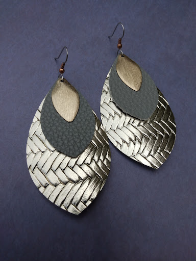 Black River Beads & Pottery Gallery - United States