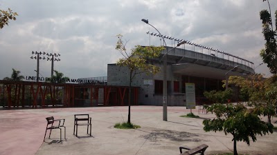 Photos of Mar&iacute;a Luisa Calle Unidad Deportiva