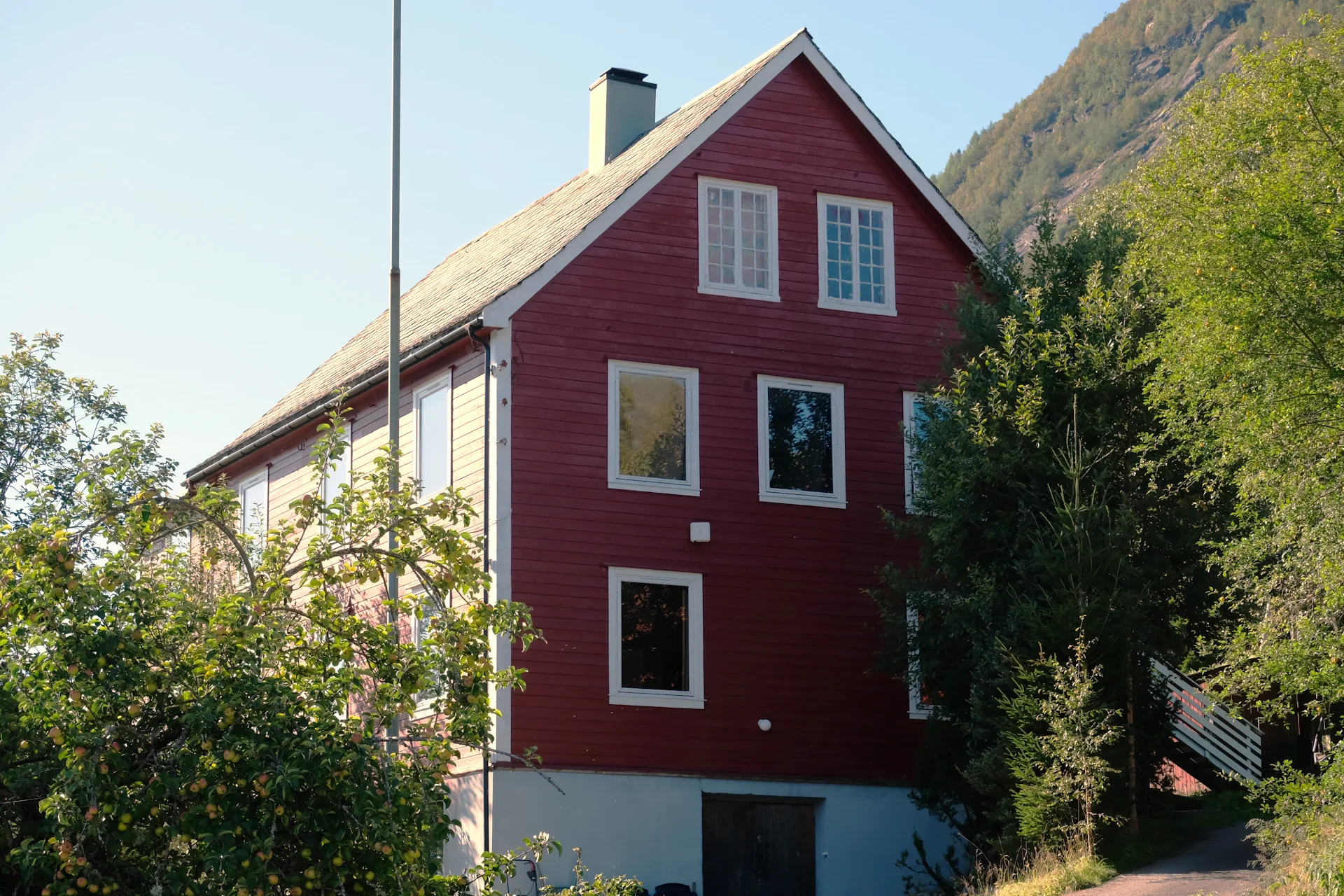 Jølster Lake View