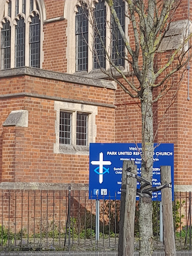 Park United Reformed Churchyard - Thumbnail