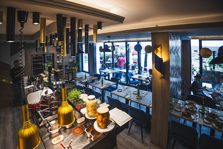 N28 Wine and Kitchen by null