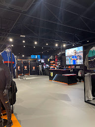 Photo n°5 de Footkorner Avignon - Magasin de sport - Foot - Chaussures - Survêtement - Jogging à Montfavet (Magasin de vêtements pour jeunes)