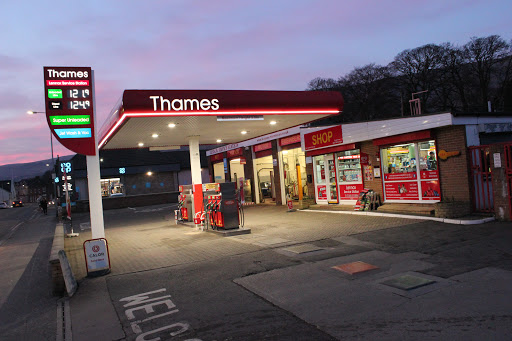 Lennox Service Station Logo