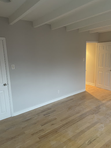 In And Out Painting/Moving - Thumbnail