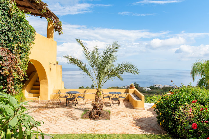 Hotel Ravesi by null