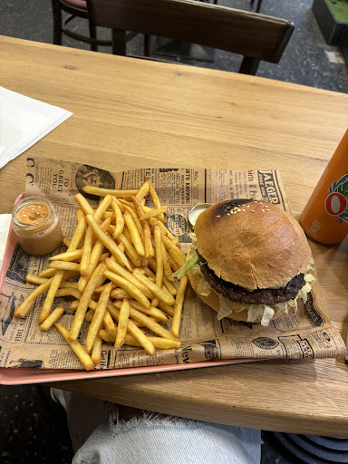 Photo 4 - Friends Burger