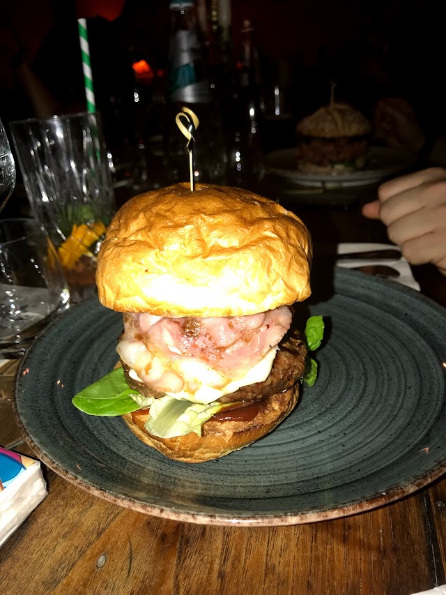 Public enemy - Gastro Pub