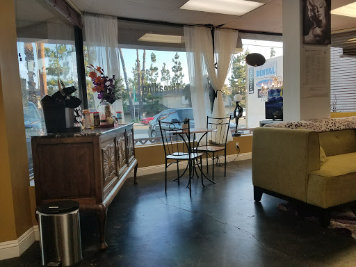 Le Beauty Bar (inside KUT N BEAUTY) - Thumbnail