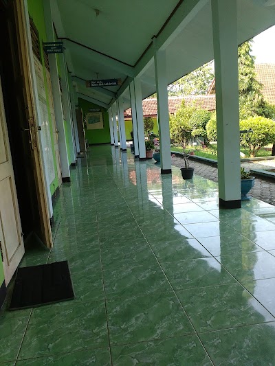 Photos of SMP Negeri 1 Rawalo