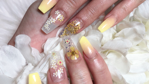 Rainbow Nails and beauty Chermside