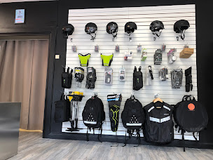 Photo n°4 de MOBILITYURBAN Limoges - Magasin Vente réparation trottinette électrique à Limoges (Magasin de roues)