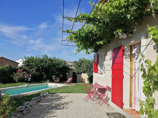 Photo de Le Petit Miracle : Location de maisons de vacances dans le Luberon à Oppède (84580)