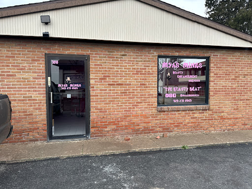 Mya’s Minks Gallery - United States