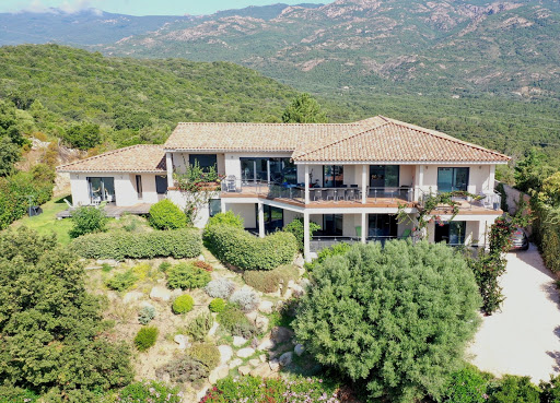 Photo de turchinu macchia bleu maquis locations saisonnières à Sotta (20146)