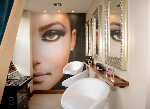 Silhouette Beauty Salon