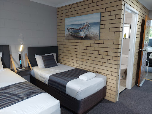 Bororen Hotel Motel - Thumbnail