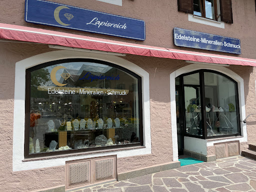 Lapisreich - Visual