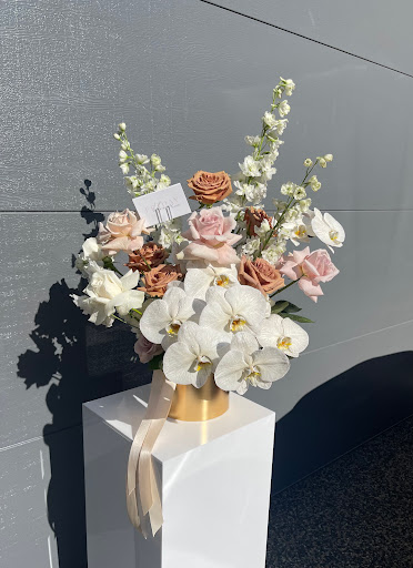 Friday Blooms by Steph - Thumbnail